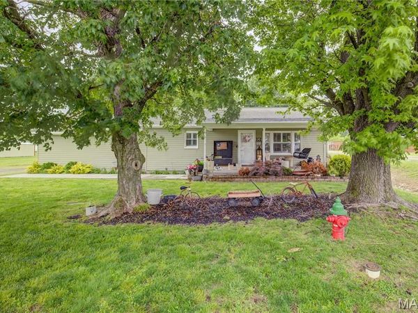 302 Cooper Street , Dexter, MO 63841