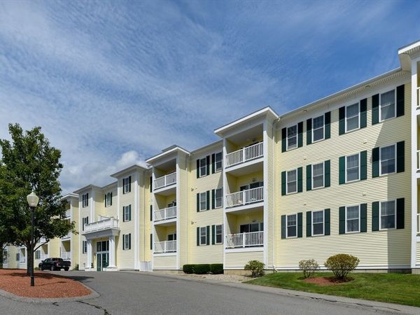 1818 Main St, Unit 110, Holden, MA 01520