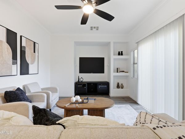4690 E LAUREL Avenue, Gilbert, AZ 85234