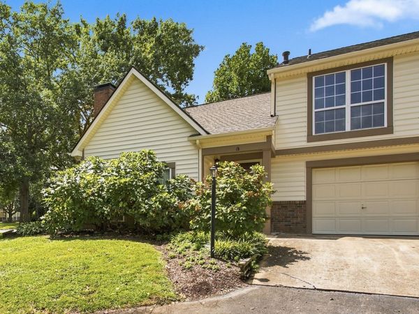 5002 Camelot Dr , Unit A, Columbia, TN 38401