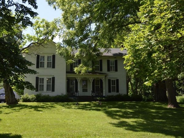 4561 N Lake Road, Clarklake, MI 49234