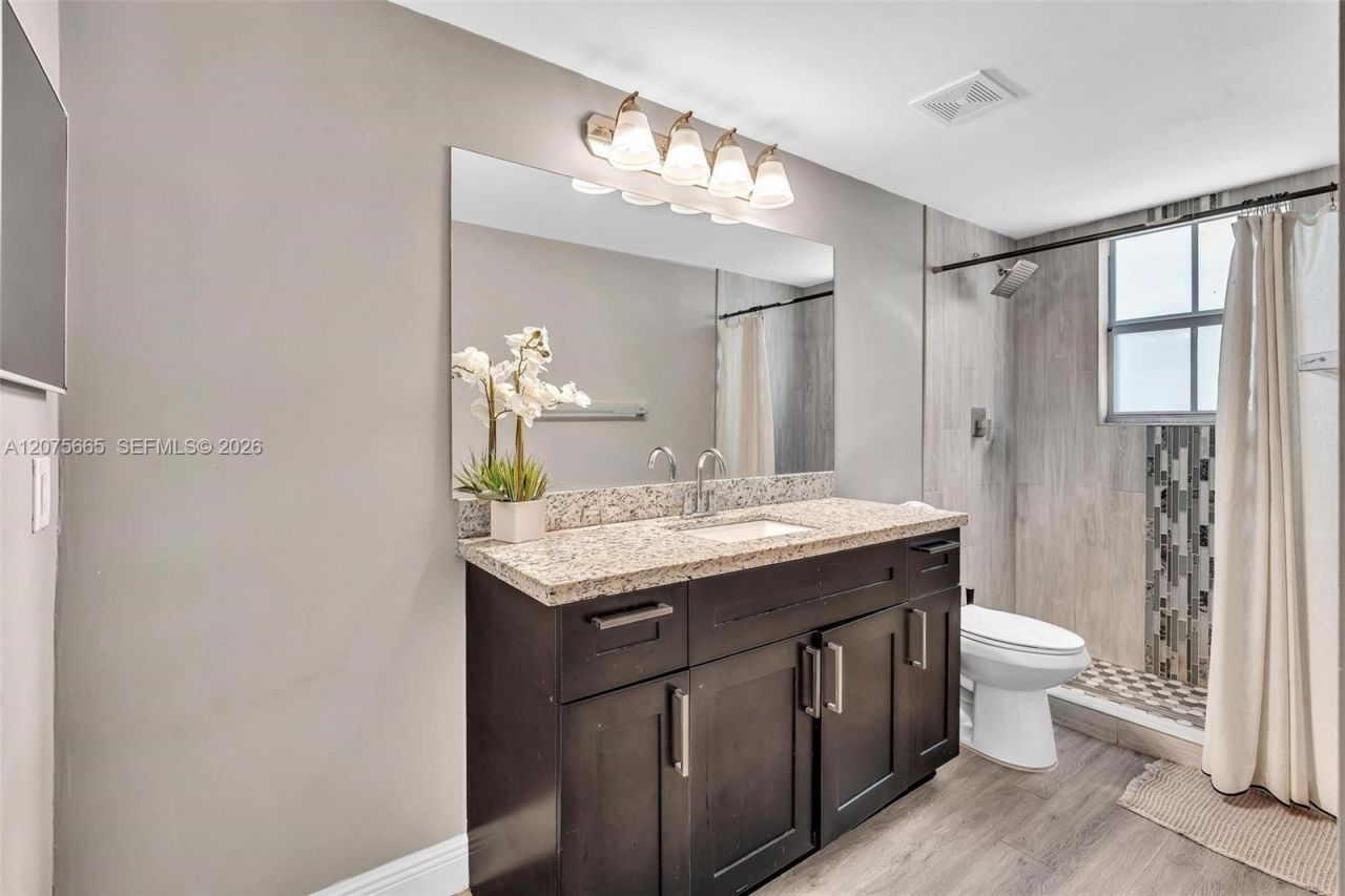 2280 E Preserve Way , Unit 207, Miramar, FL 33025 Photo