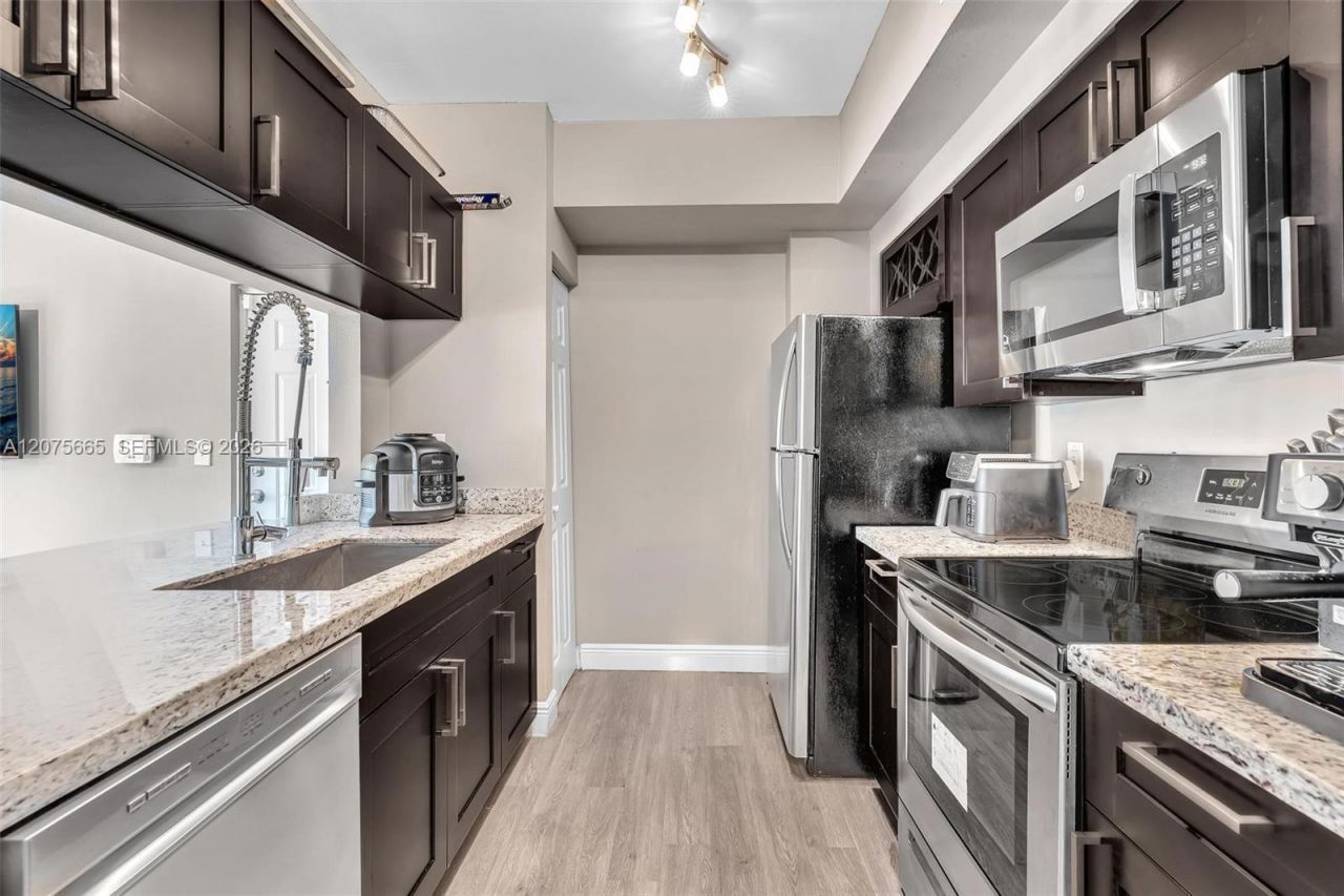 2280 E Preserve Way , Unit 207, Miramar, FL 33025 Photo
