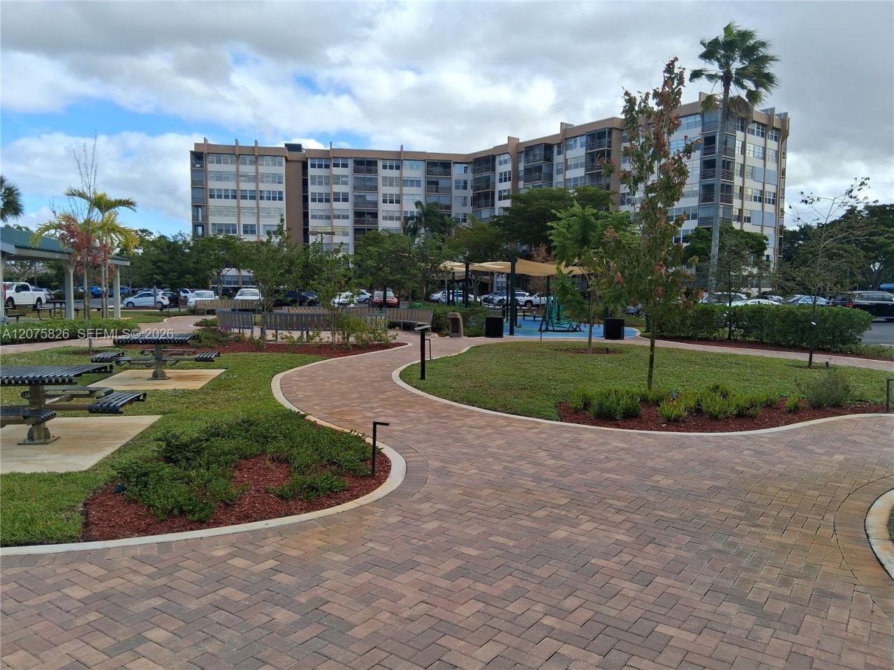 900 St Charles Pl , Unit PH5, Pembroke Pines, FL 33026 Photo