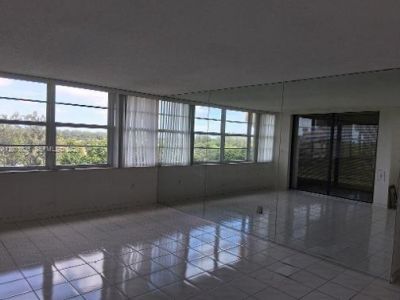 900 St Charles Pl, Unit PH5, Pembroke Pines, FL 33026 Photo