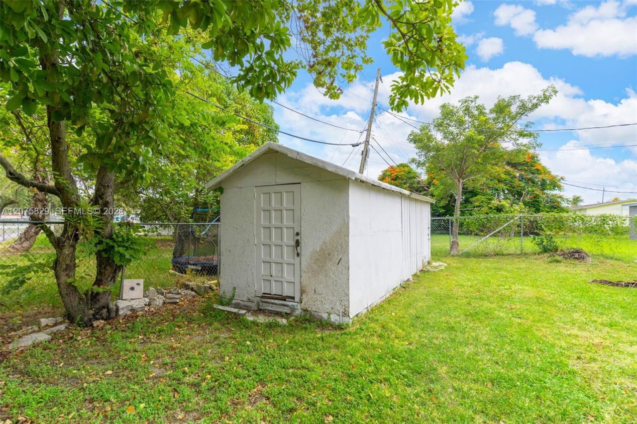22205 SW 109th Ct, Unit #, Miami, FL 33170 Photo