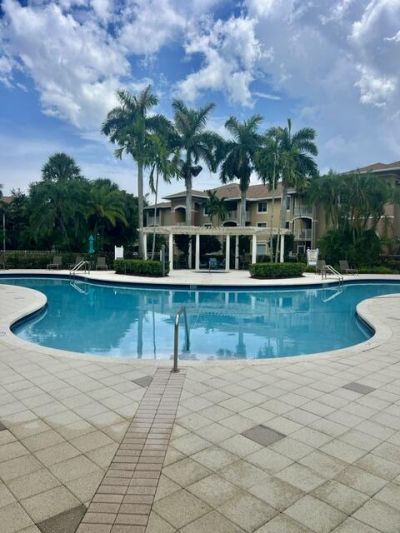 6426 Emerald Dunes Drive, Unit 206, West Palm Beach, FL 33411 Photo