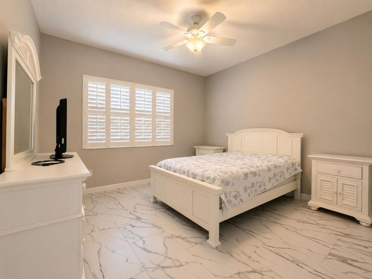 6 Harbour Isle Drive E, Unit 205, Fort Pierce, FL 34949 Photo