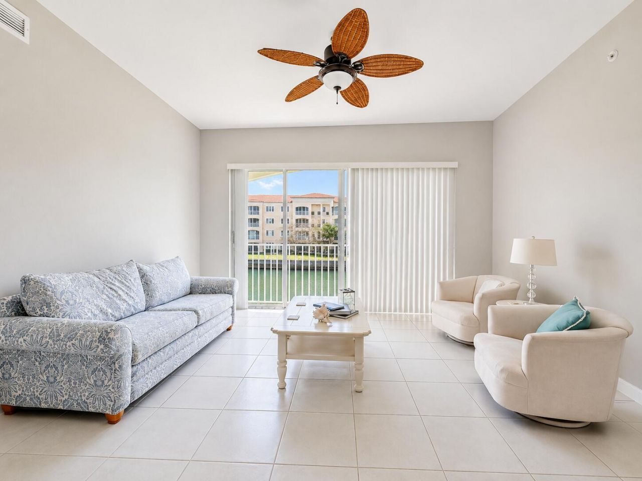 6 Harbour Isle Drive E, Unit 205, Fort Pierce, FL 34949 Photo
