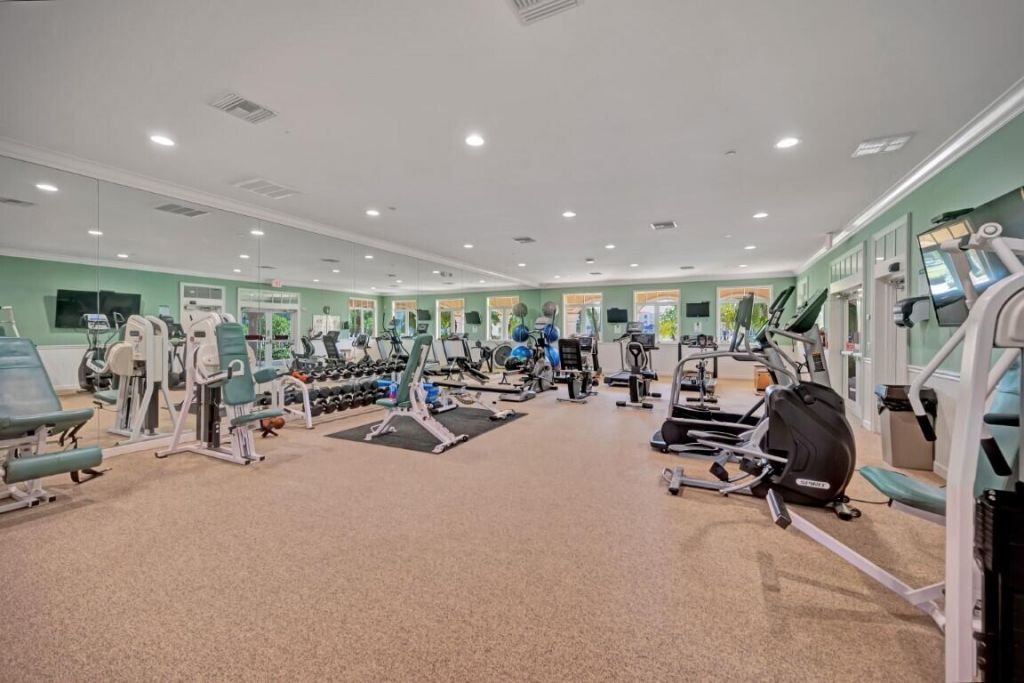 6 Harbour Isle Drive E, Unit 205, Fort Pierce, FL 34949 Photo