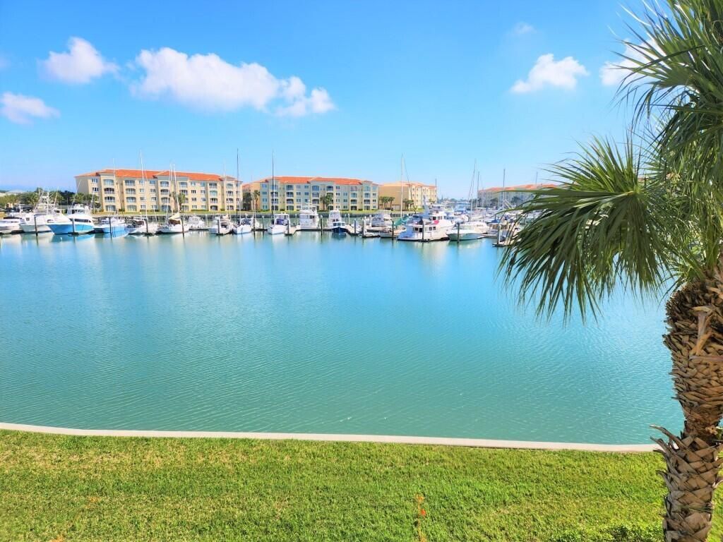 6 Harbour Isle Drive E, Unit 205, Fort Pierce, FL 34949 Photo