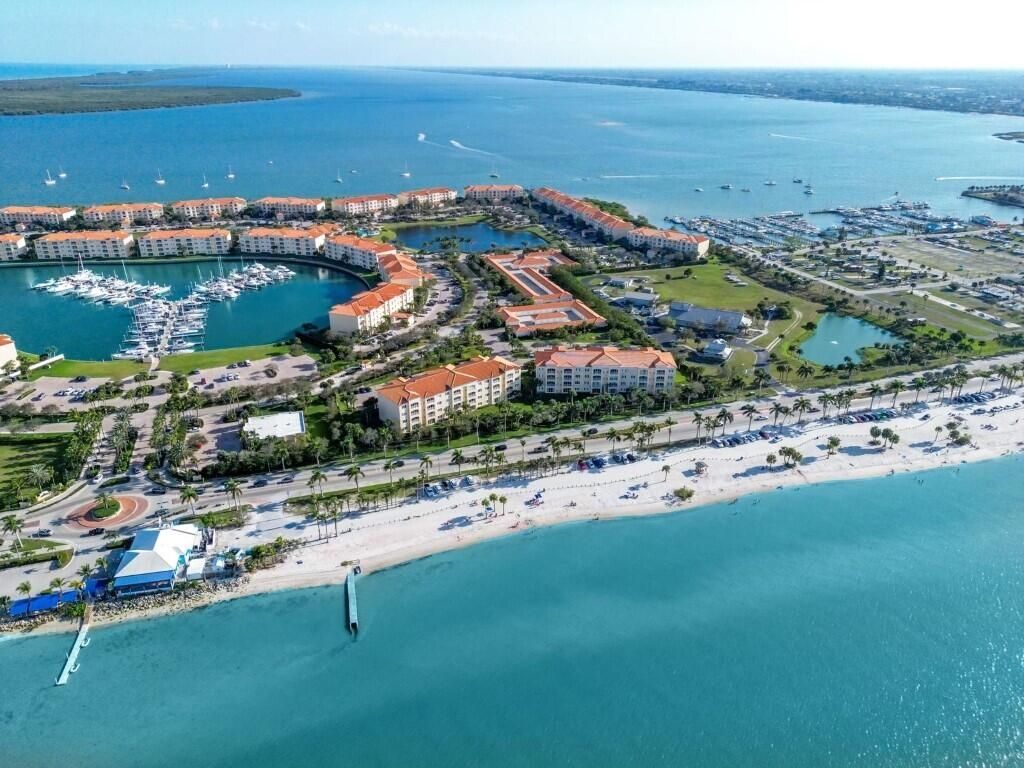 6 Harbour Isle Drive E, Unit 205, Fort Pierce, FL 34949 Photo