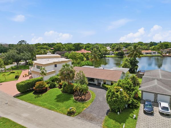 613 SEA TURTLE Way, Plantation, FL 33324
