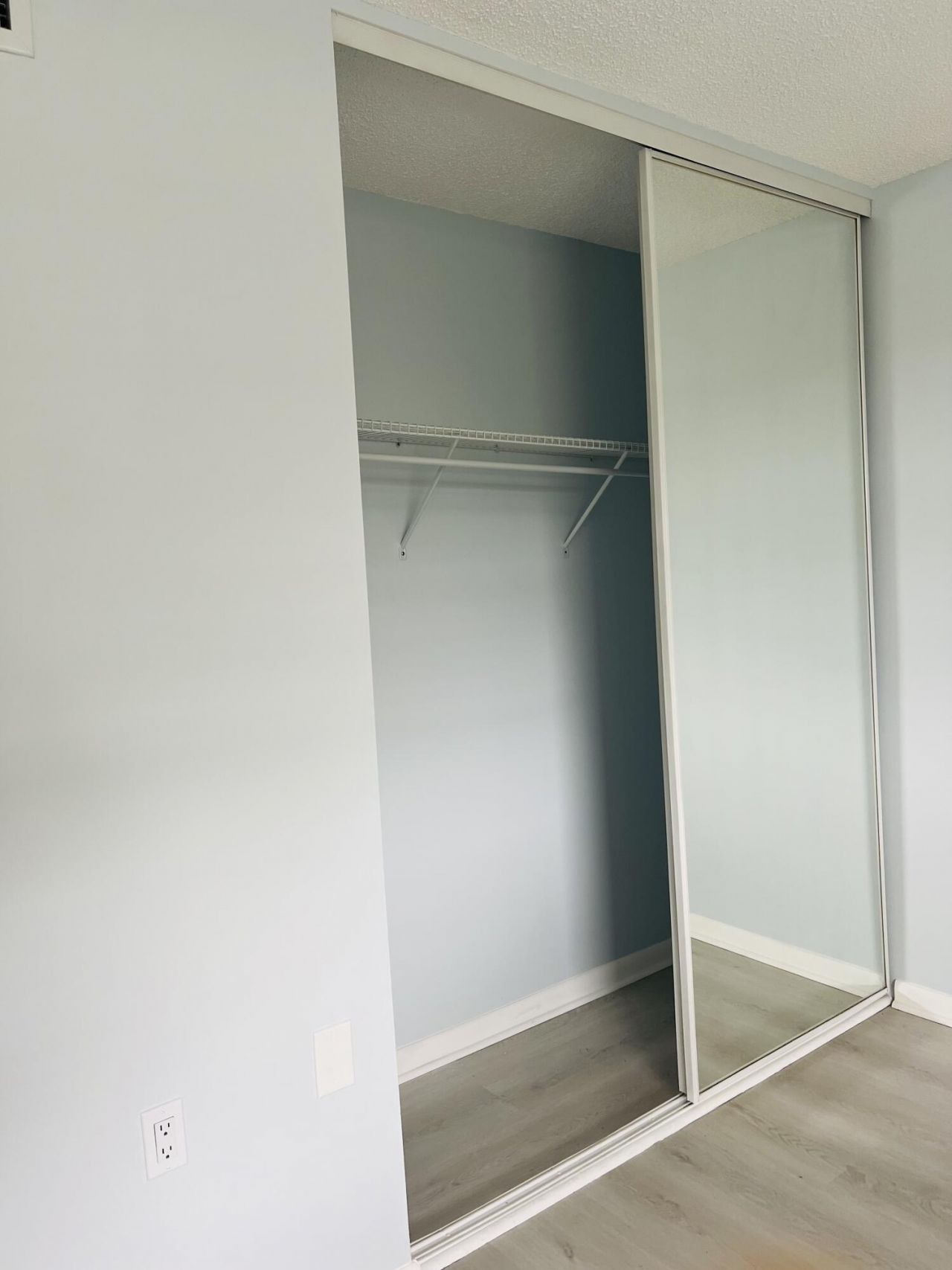 3635 Whitehall Drive, Unit 404, West Palm Beach, FL 33401 Photo
