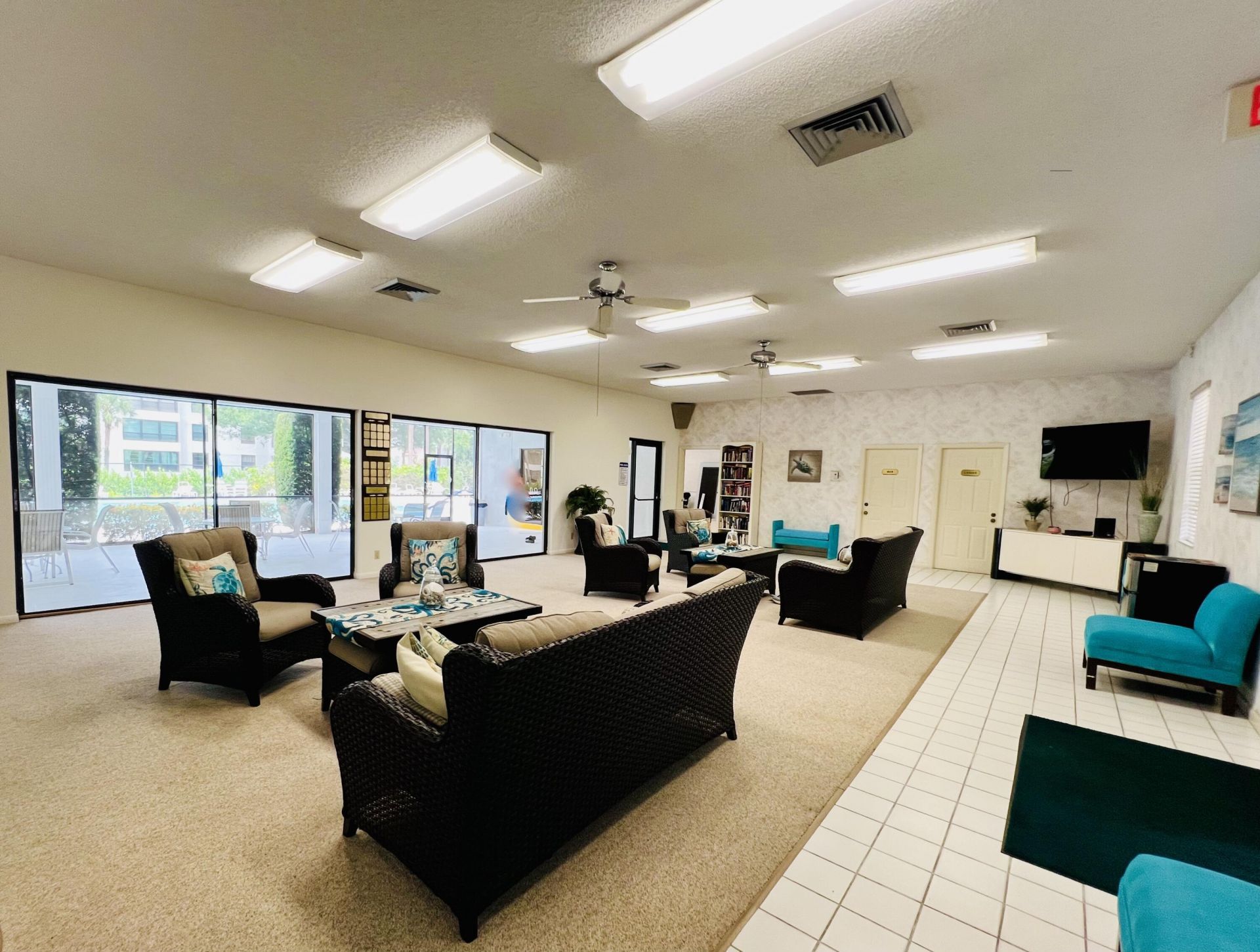 3635 Whitehall Drive, Unit 404, West Palm Beach, FL 33401 Photo