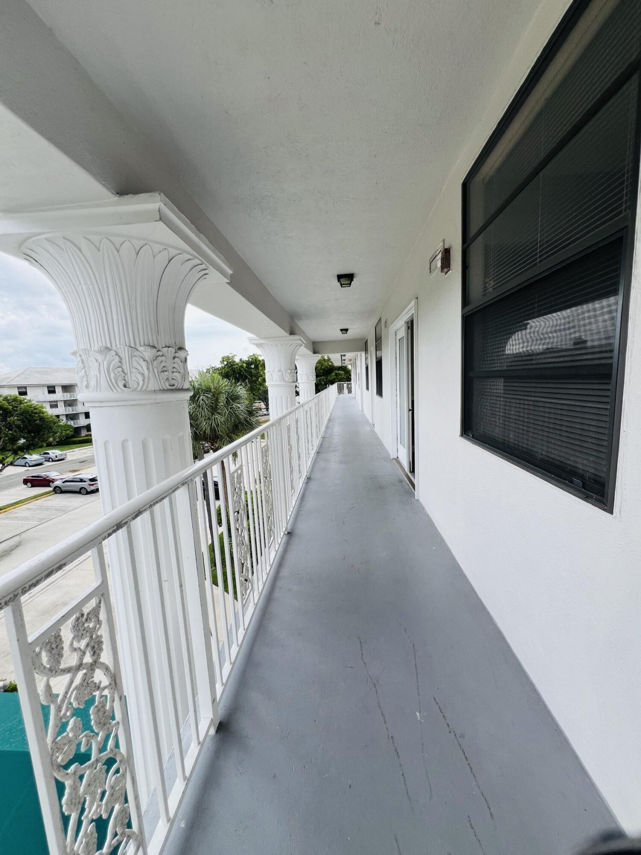 3635 Whitehall Drive, Unit 404, West Palm Beach, FL 33401 Photo