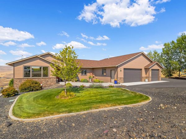 705 Talons Ct, Lewiston, ID 83501