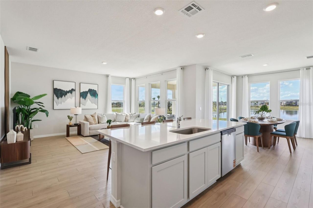 8595 Hempstead Way , Mount Dora, FL 32757 Photo