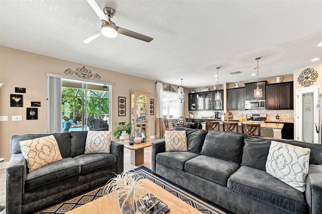 11156 Spring Point Circle , Riverview, FL 33579 Photo