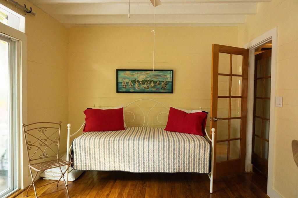 407 Dowling Avenue Photo 29