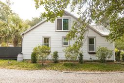 407 Dowling Avenue photo 4