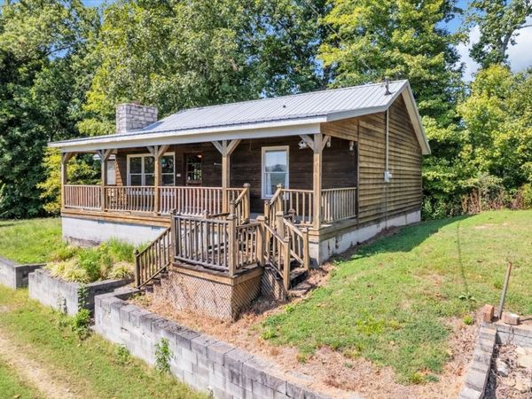 7383 Dale Ridge Rd, Lancaster, TN 38569