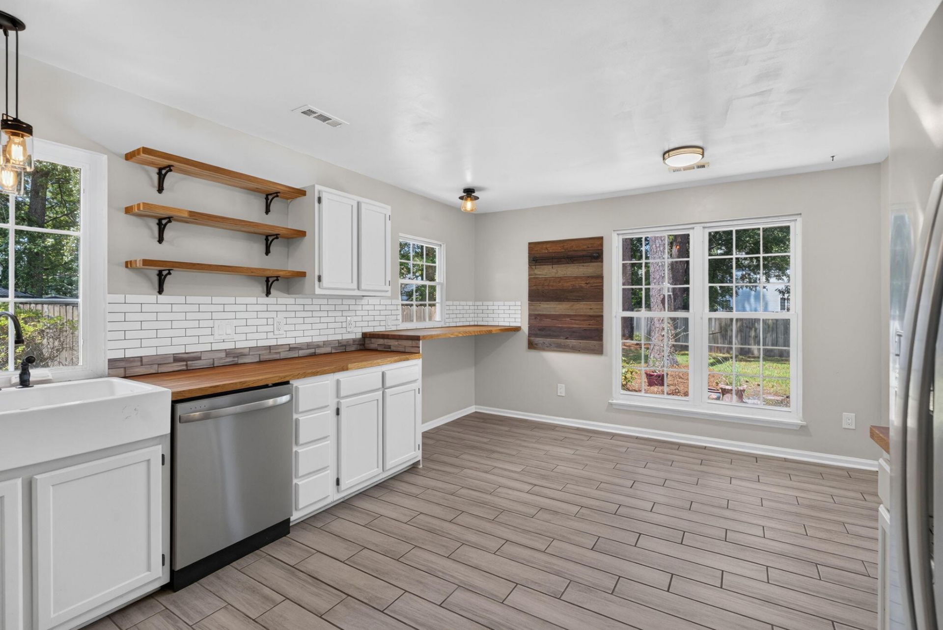 4716 Landerwood Court Photo 4