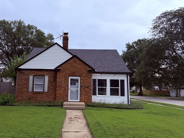 2224 Lawndale Avenue , Rockford, IL 61103