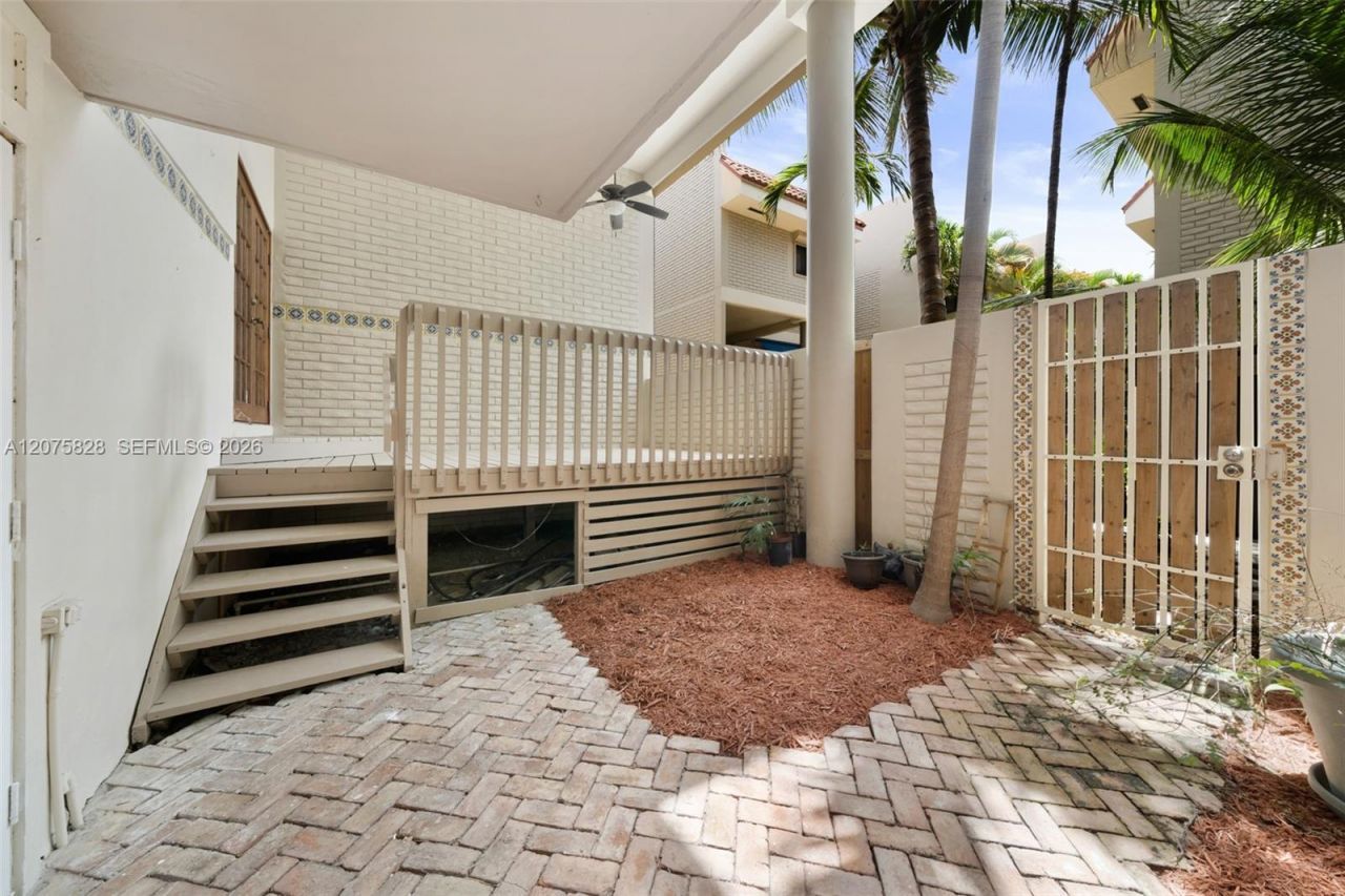 1401 NE 9th St , Unit 26, Fort Lauderdale, FL 33304 Photo