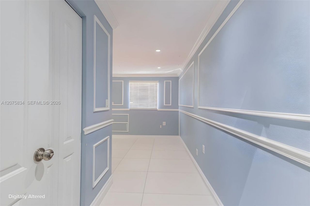 9425 NW 114th Ln , Unit 3, Hialeah Gardens, FL 33018 Photo
