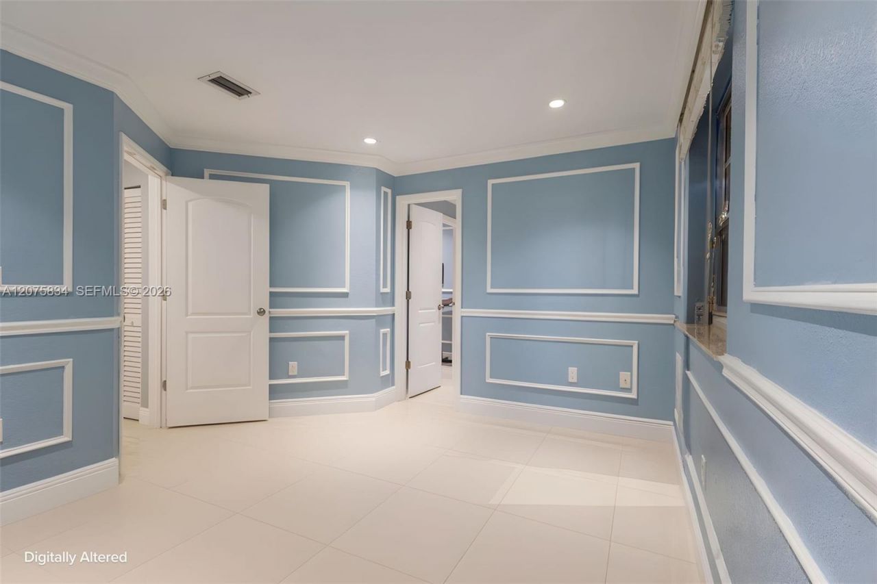 9425 NW 114th Ln , Unit 3, Hialeah Gardens, FL 33018 Photo