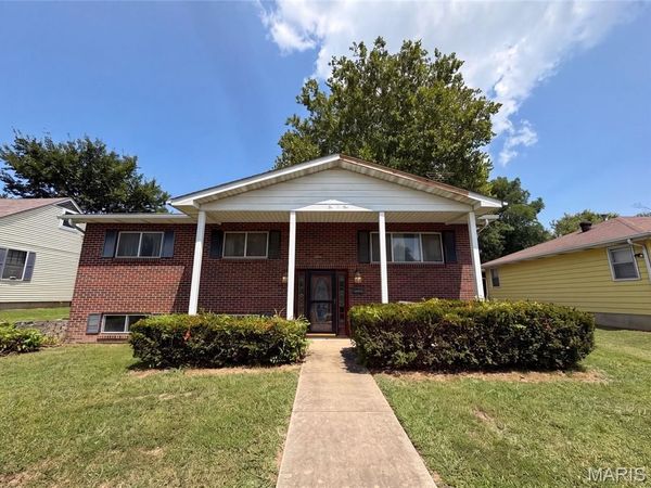 1005 S 3rd Street , Festus, MO 63028