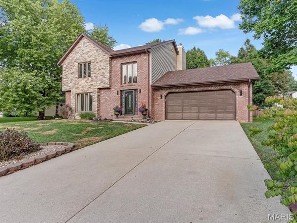 130 Jamie Lynn Drive , Glen Carbon, IL 62034