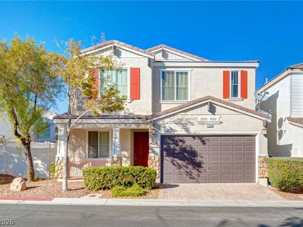 6180 Bridgeport Hills Avenue, Las Vegas, NV 89139