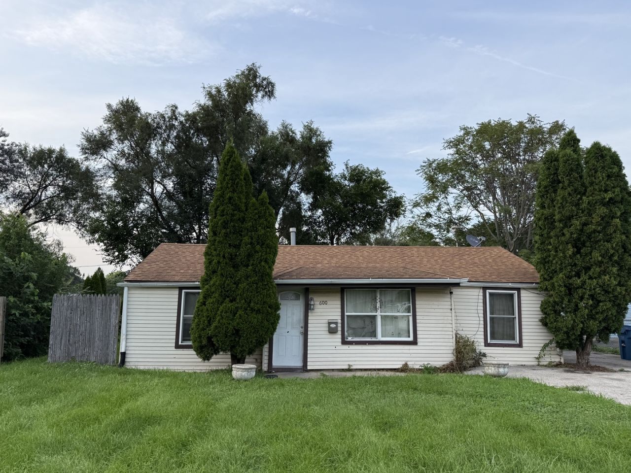 600 Parker Avenue, Aurora, IL 60505 Main Photo