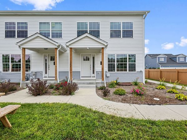 1364 Greenbrook Court , Hanover Park, IL 60133