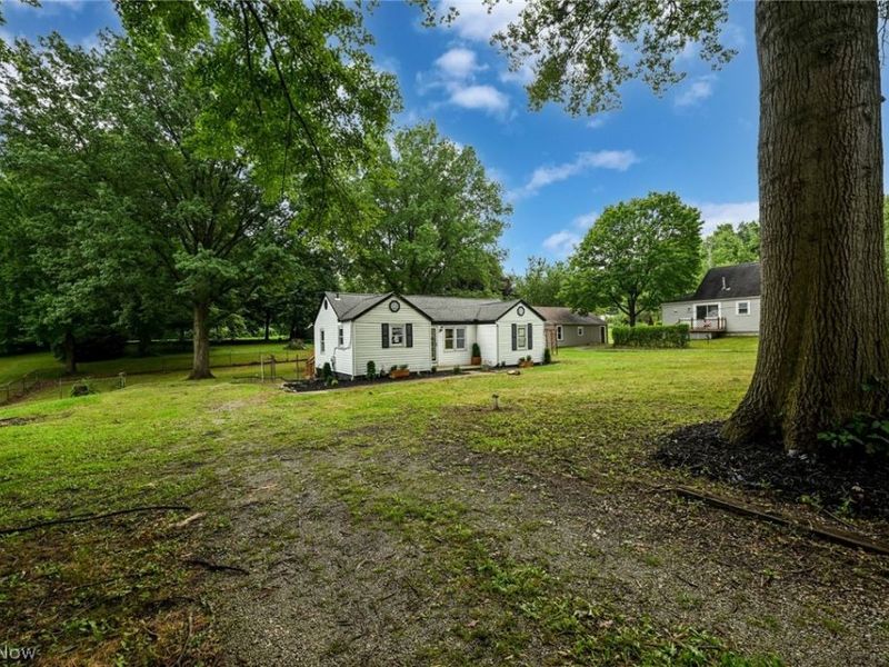 2933 S Hametown Road, Norton, OH 44203 Photo 17