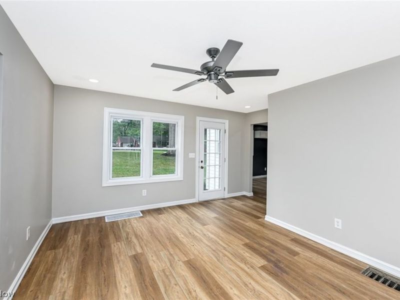 2933 S Hametown Road, Norton, OH 44203 Photo 21