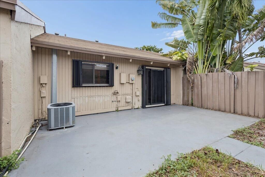 2062 SW 82nd Avenue, Davie, FL 33324 Photo