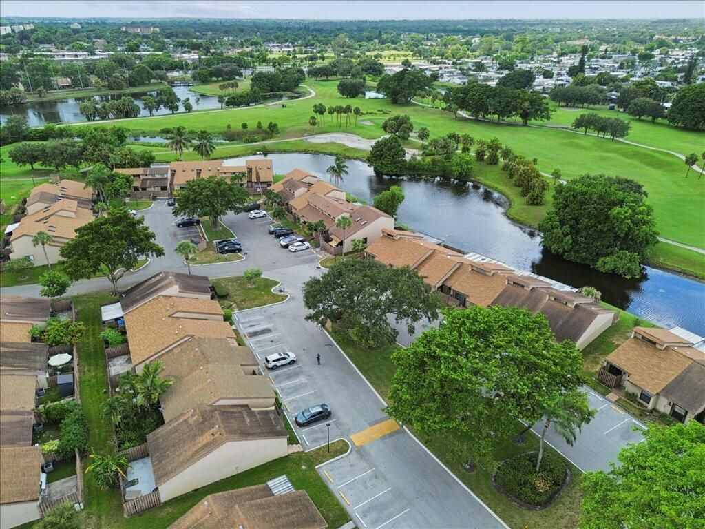 2062 SW 82nd Avenue, Davie, FL 33324 Photo