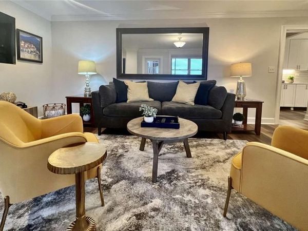 300 W Peachtree Street , Atlanta, GA 30308