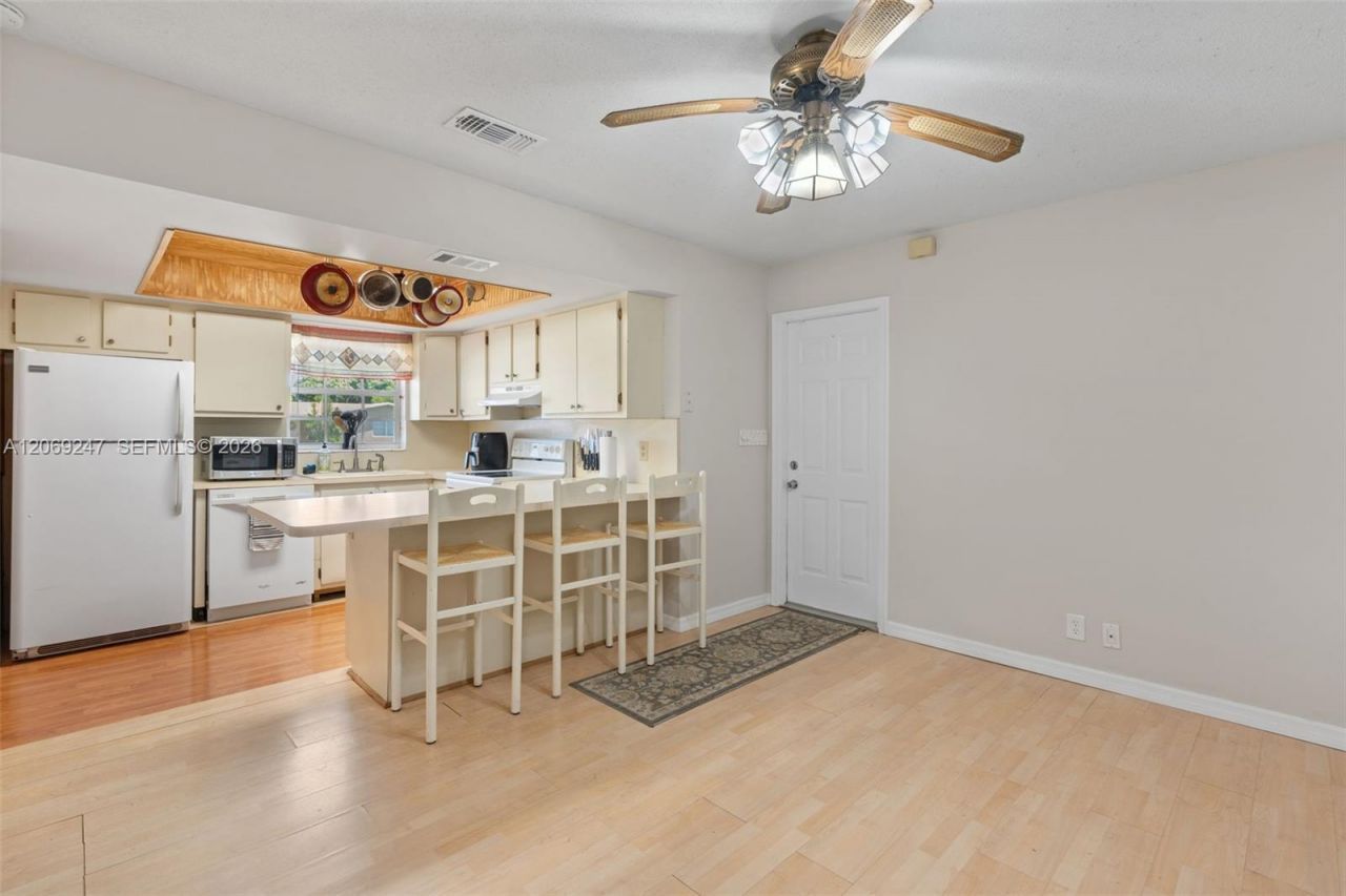 6840 SW 10th Ct , North Lauderdale, FL 33068 Photo