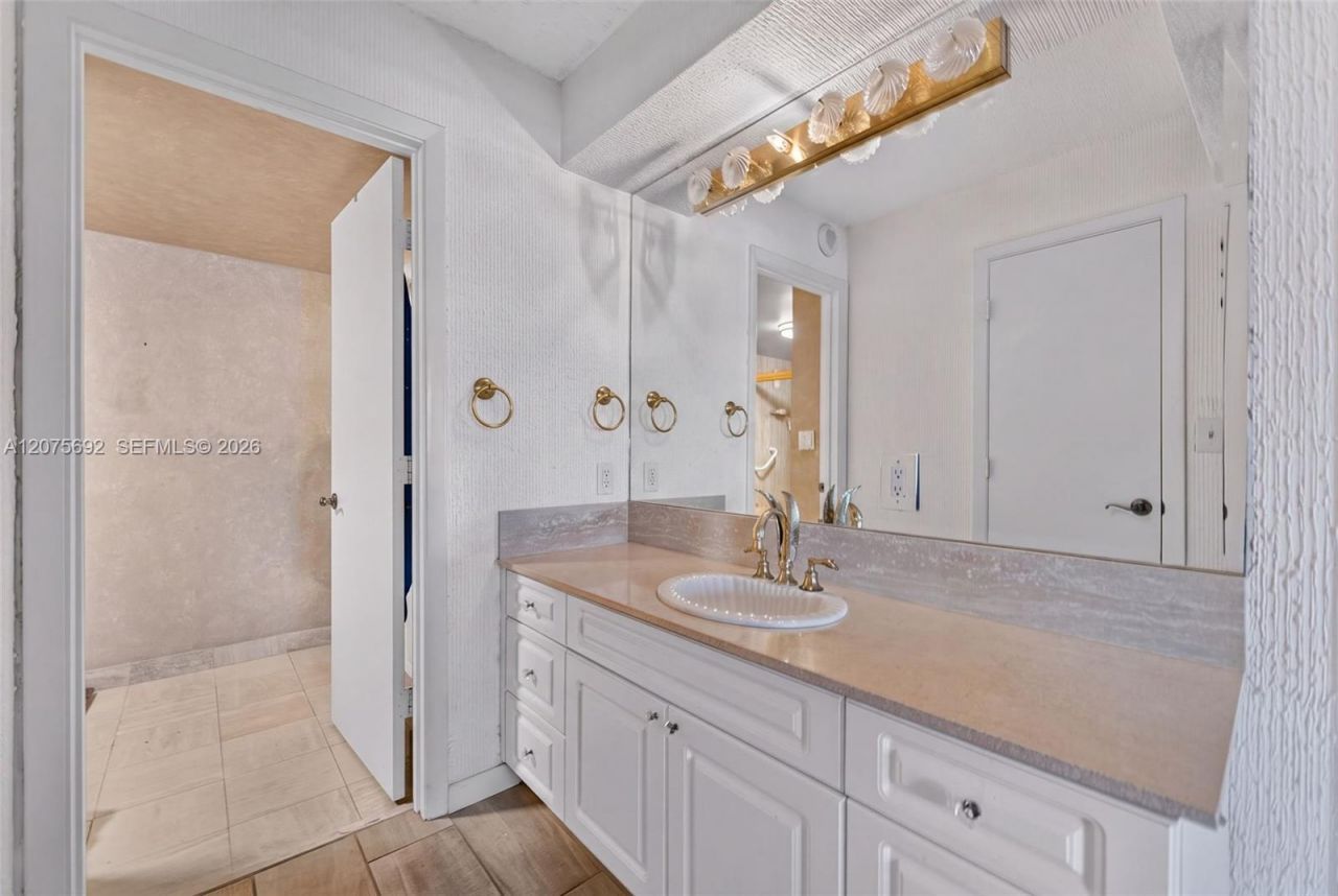 1201 S Ocean Dr , Unit 1009N, Hollywood, FL 33019 Photo