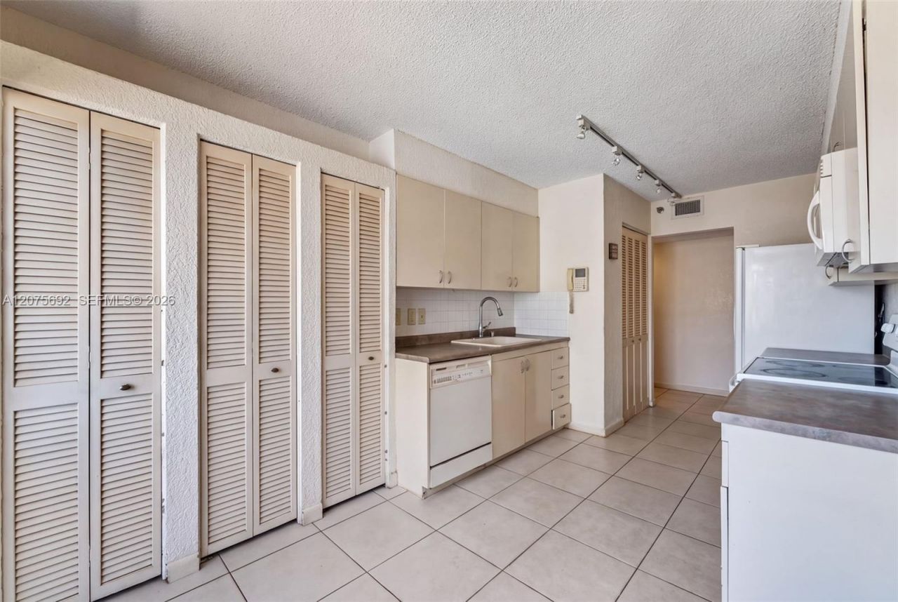1201 S Ocean Dr , Unit 1009N, Hollywood, FL 33019 Photo