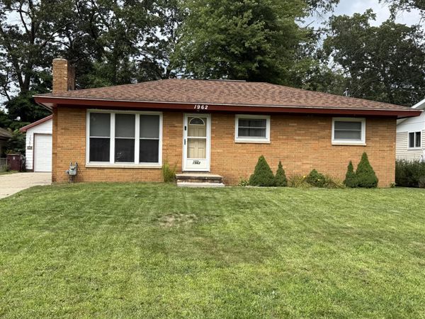 1962 Francis Avenue, Muskegon, MI 49442