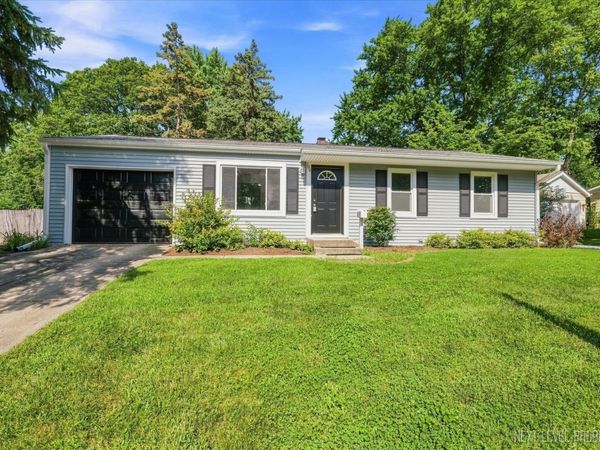 106 Ridge Lane , Geneva, IL 60134