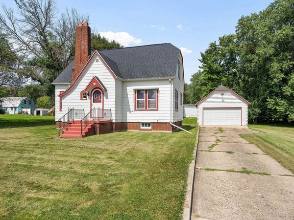 457 W John Street, Markesan, WI 53946