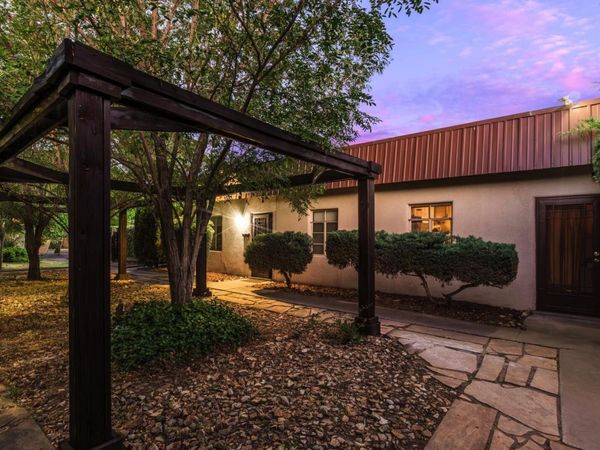 533 Valencia Drive SE, Albuquerque, NM 87108