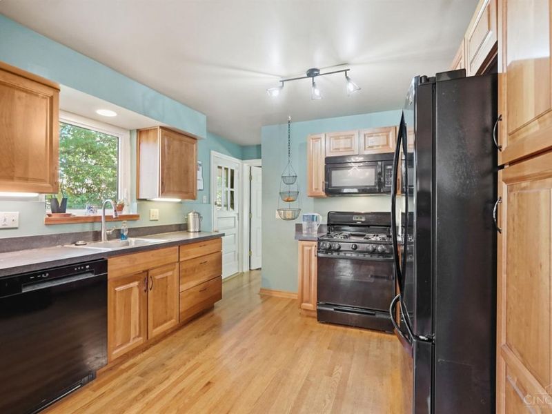 1415 West Avenue, Cincinnati, OH 45215 Photo 13