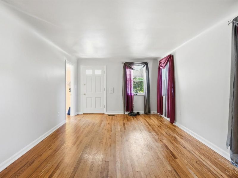 1415 West Avenue, Cincinnati, OH 45215 Photo 8